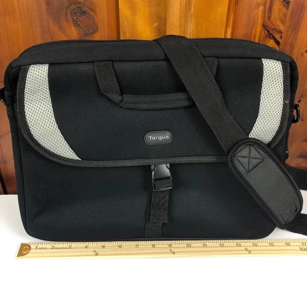 Targus Laptop Sleeve / Bag Office Business Travel Timeless Classic Academia